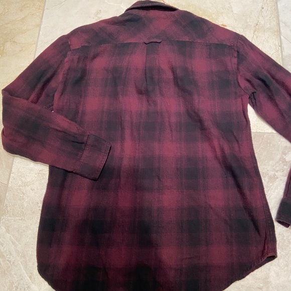 Aritizia Wilfred Flannel Red Checkered Top - Picture 3 of 9